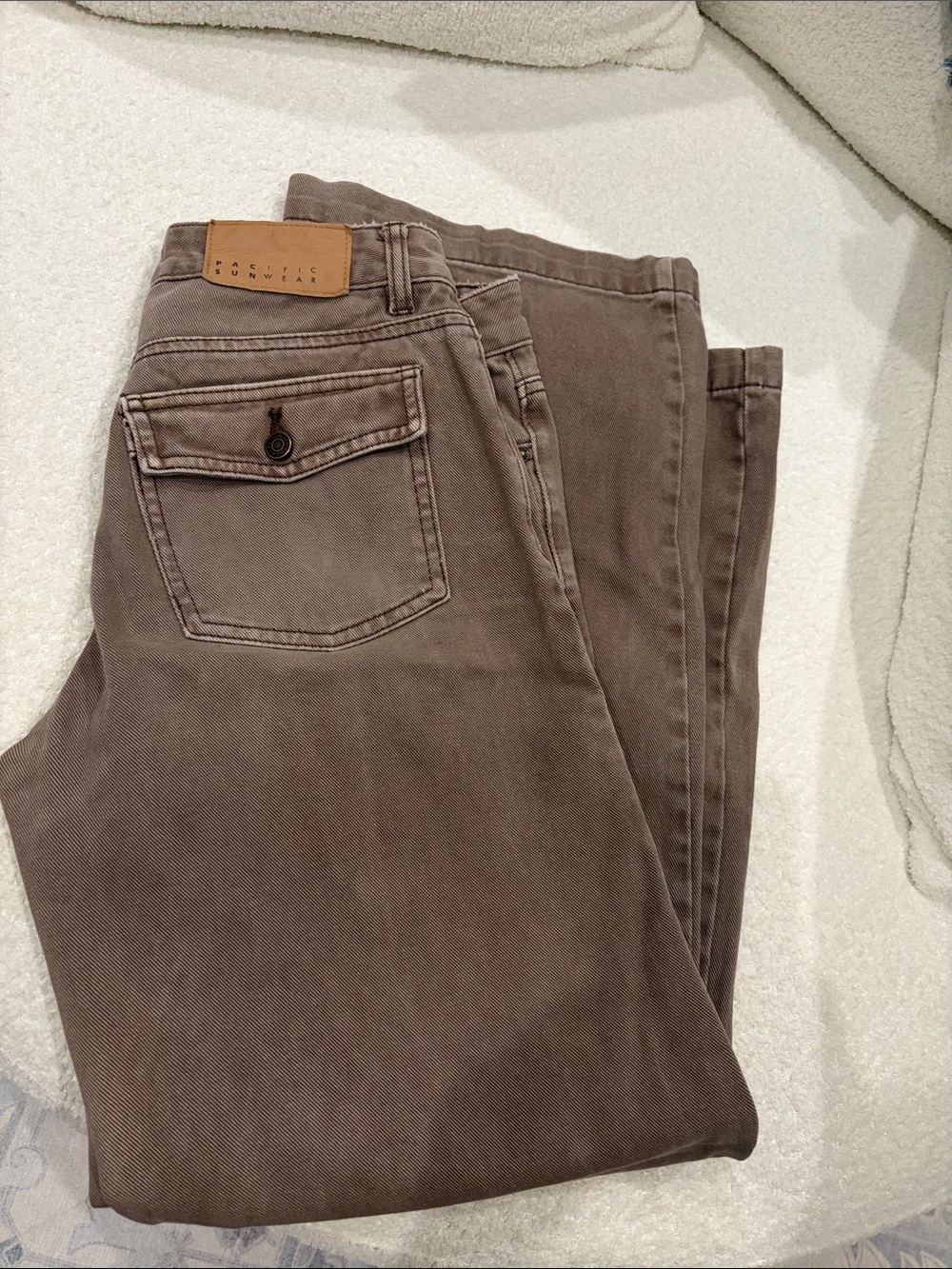 PacSun Women’s Low Rise Baggy Jeans in Brown